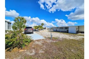 703 ROMA ROAD, VENICE, FL 34285 - MLS#MFRS5142436