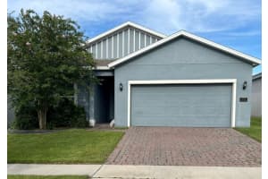 573 Disa Dr, DAVENPORT