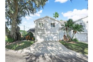 414 EAGLE RIDGE DRIVE, DAVENPORT, FL 33837 - MLS#MFRS5142580