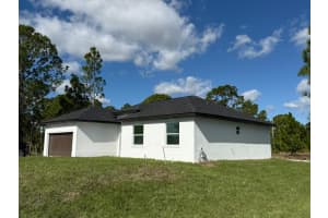 1121 FLORENCE STREET, LEHIGH ACRES, FL 33974 - MLS#MFRS5142613