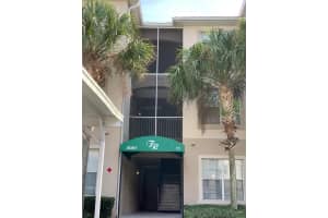 3001 Laurel Run Ln #301, KISSIMMEE
