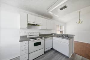 7962 NIAGARA FALLS COURT, ORLANDO, FL 32825 - MLS#MFRS5142705