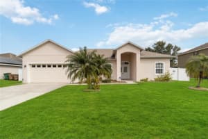325 Azincourt Ln, KISSIMMEE