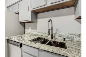 130 JOHNSON AVENUE, LAKE WALES, FL 33853 - MLS#MFRS5142760