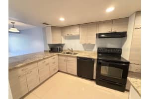 5341 INDIAN CREEK DRIVE, ORLANDO, FL 32811 - MLS#MFRS5142874