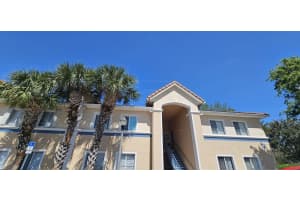 495 Las Cortes Ln #205, ORLANDO