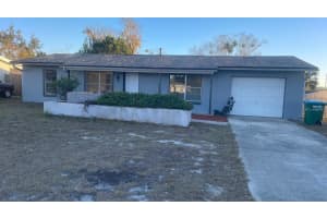 2633 Beal St, DELTONA