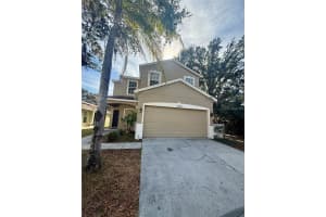 1008 Royal Ridge Dr Davenport, FL 33896 - Off Market