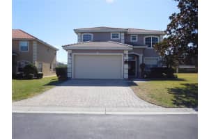 422 Vista Dr, DAVENPORT