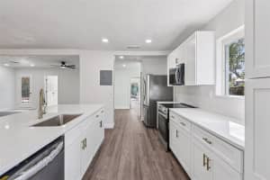 6709 HILL TOP ROAD, ORLANDO, FL 32810 - MLS#MFRS5143433