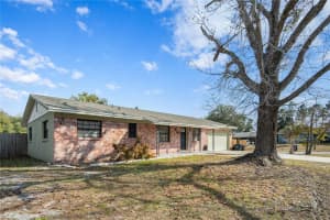 2077 FLORADELL PLACE, ORLANDO, FL 32808 - MLS#MFRS5143585