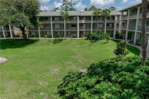 139 Oyster Bay Cir #200, ALTAMONTE SPRINGS