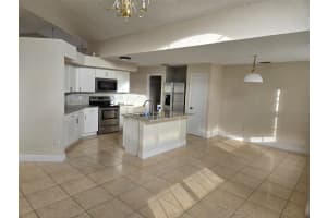 387 BLUE BAYOU DRIVE, KISSIMMEE, FL 34743 - MLS#MFRS5143678