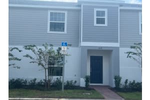 1239 Sand Torch Cir, DAVENPORT