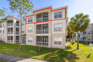 3000 LAUREL PARK LANE, KISSIMMEE, FL 34741 - MLS#MFRS5143800