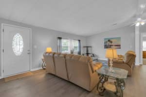 1631 FOXWAY DRIVE, LAKELAND, FL 33810 - MLS#MFRS5143840