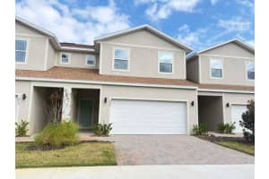 925 Lakefront Village Dr, CLERMONT
