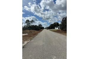 MLS# MFRS5143935, Sebring, Florida 33872