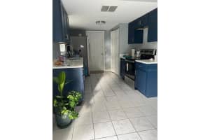 818 POPLARWOOD LANE, KISSIMMEE, FL 34743 - MLS#MFRS5143973