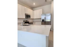 2918 SAVOIR AVENUE, DAVENPORT, FL 33837 - MLS#MFRS5144177