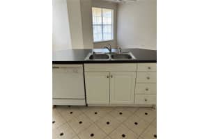 860 ORANGE AVENUE, ORLANDO, FL 32801 - MLS#MFRS5144267