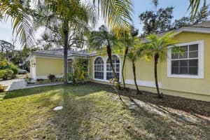 4667 Hamlets Grove Dr, SARASOTA 4667 Hamlets Grove Dr, SARASOTA