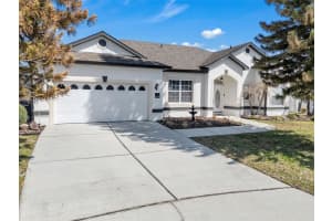 1079 Via Bianca Dr, DAVENPORT