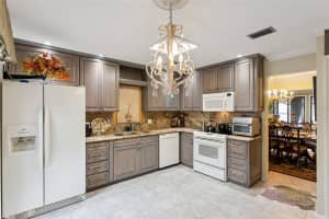 690 LAKE VILLAS DRIVE, ALTAMONTE SPRINGS, FL 32701 - MLS#MFRS5144675