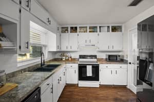 112 SHELLEY DRIVE, WINTER HAVEN, FL 33884 - MLS#MFRS5144724