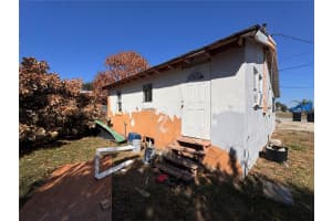 323 9TH STREET, FROSTPROOF, FL 33843 - MLS#MFRS5144781