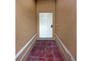 44 SAINT KITTS CIRCLE, WINTER HAVEN, FL 33884 - MLS#MFRS5144922