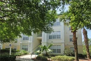 8927 Legacy Ct #302, KISSIMMEE