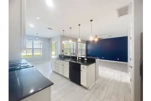 1476 LEXINGTON AVE, DAVENPORT, FL 33837 - MLS#MFRS5145071