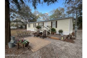 204 RABBIT TRACK ROAD, SATSUMA, FL 32189 - MLS#MFRS5145176