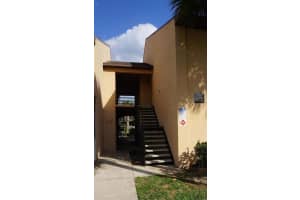 5219 VIA HACIENDA CIRCLE, ORLANDO, FL 32839 - MLS#MFRS5145315