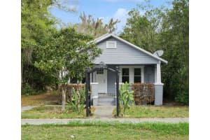 547 E Voorhis Ave, DELAND