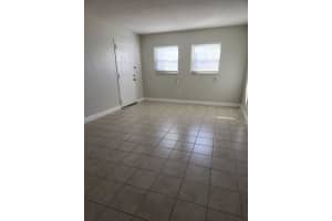 817 SKY LAKE CIRCLE, ORLANDO, FL 32809 - MLS#MFRS5145644