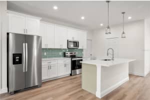 144 11TH AVENUE, OSTEEN, FL 32764 - MLS#MFRS5145784