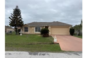 330 Baccarat Ct, KISSIMMEE