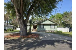 525 AVENUE A NE, WINTER HAVEN, FL 33881 - MLS#MFRS5146036