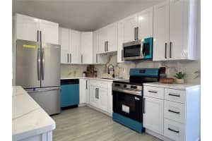 10 HICKORY LOOP, OCALA, FL 34472 - MLS#MFRS5146085