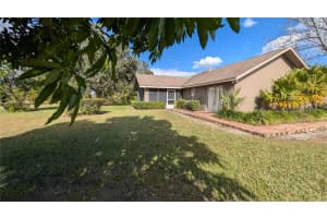 408 LEXINGTON DRIVE, SEBRING, FL 33876 - MLS#MFRS5146110