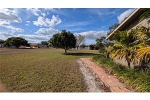 408 LEXINGTON DRIVE, SEBRING, FL 33876 - MLS#MFRS5146110