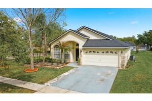 2501 BALMORAL DR, KISSIMMEE, FL 34744 - MLS#MFRS5146190