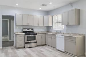 110 LAUREN COURT, FERN PARK, FL 32730 - MLS#MFRS5146227