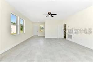 285 KENTUCKY AVENUE, UMATILLA, FL 32784 - MLS#MFRS5146290