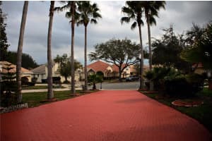 8800 OAK LANDINGS COURT, ORLANDO, FL 32836 - MLS#MFRS5146308