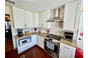 9120 QUEEN ELIZABETH COURT, ORLANDO, FL 32818 - MLS#MFRS5146608