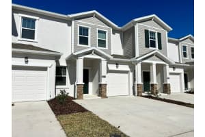 3019 Chantilly Dr, DAVENPORT