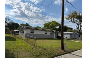 342 CAMPUS VIEW DRIVE, ORLANDO, FL 32810 - MLS#MFRS5147112